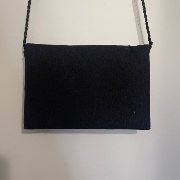 Zardozi Hand-Embroidered Bag - Picture 5 of 6